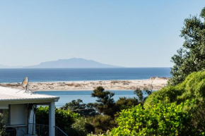 19th Hole Getaway - Mangawhai Holiday Home
